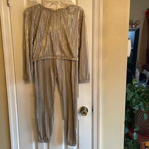 NWT Girls Copper Key 2 Piece Gold Set